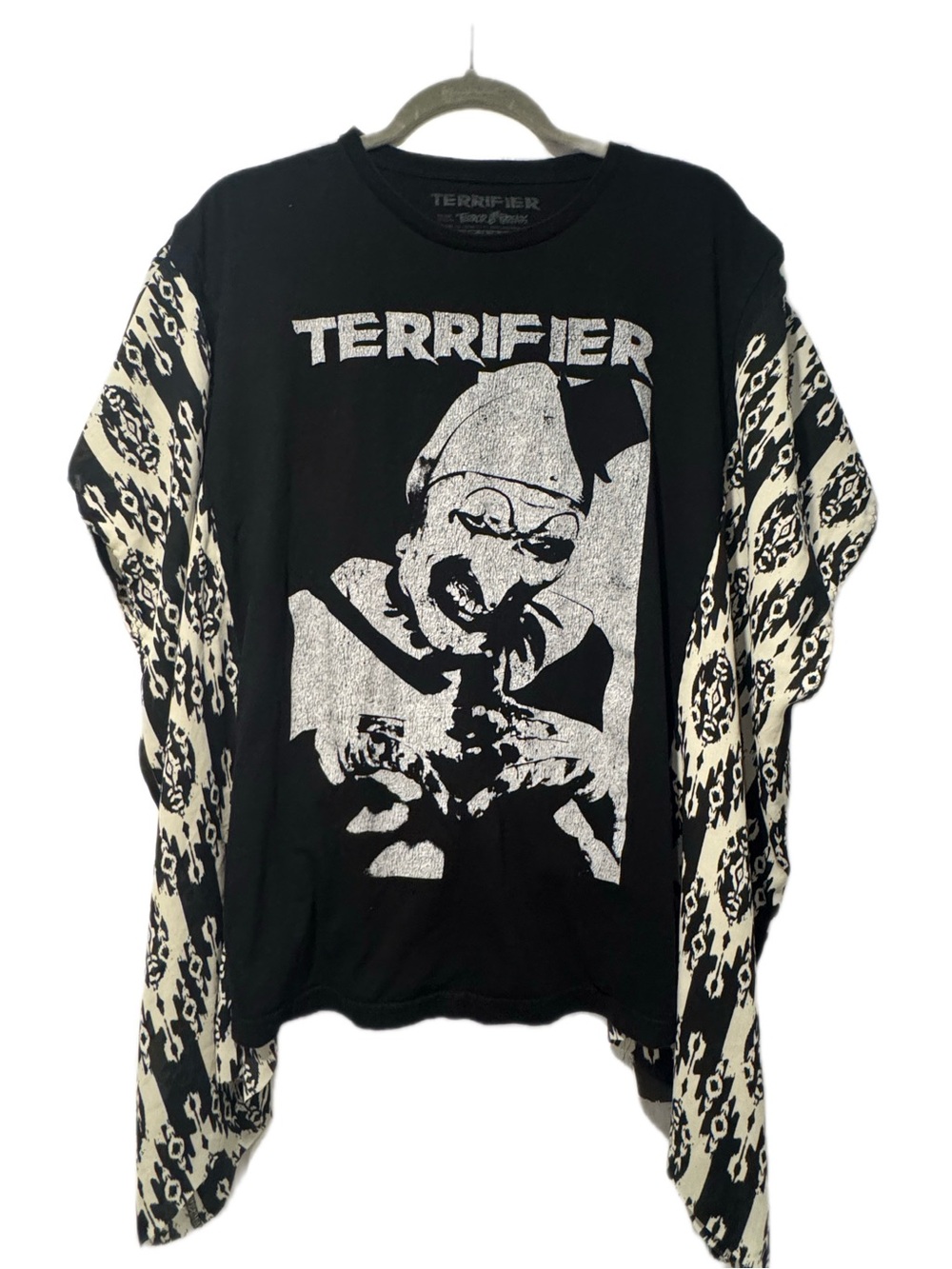 Terrifier Art the Clown Upcycled Top L